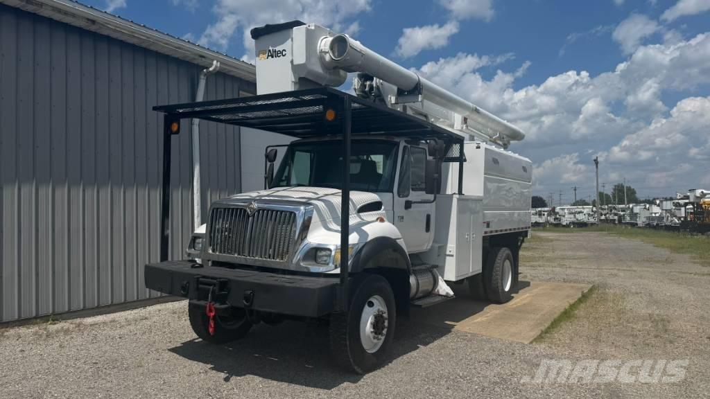 Altec LRV55 المنصات الهوائية المثبتة على شاحنة