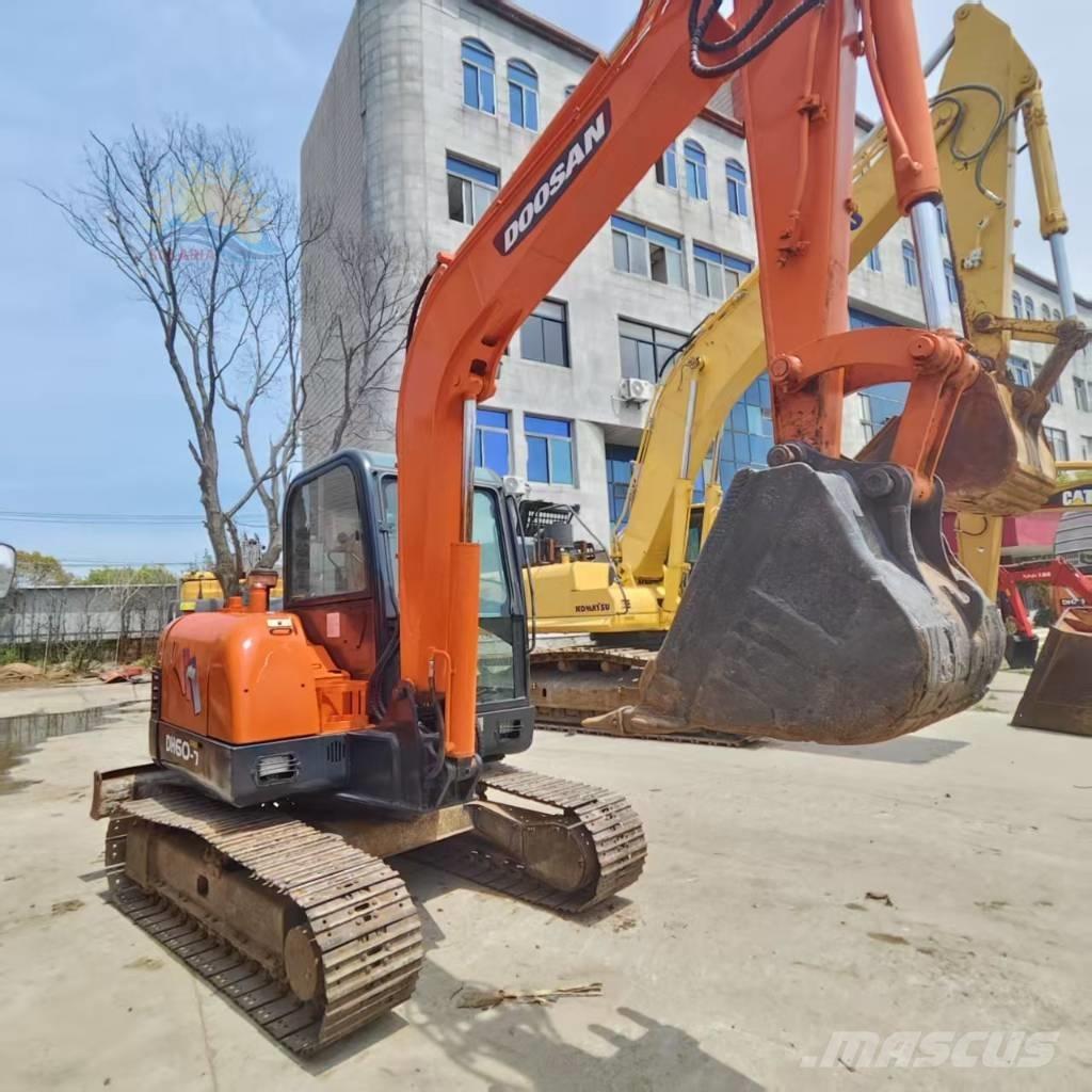 Doosan DH 60-7 حفارات صغيرة أقل من 7 طن (حفارات صغيرة)