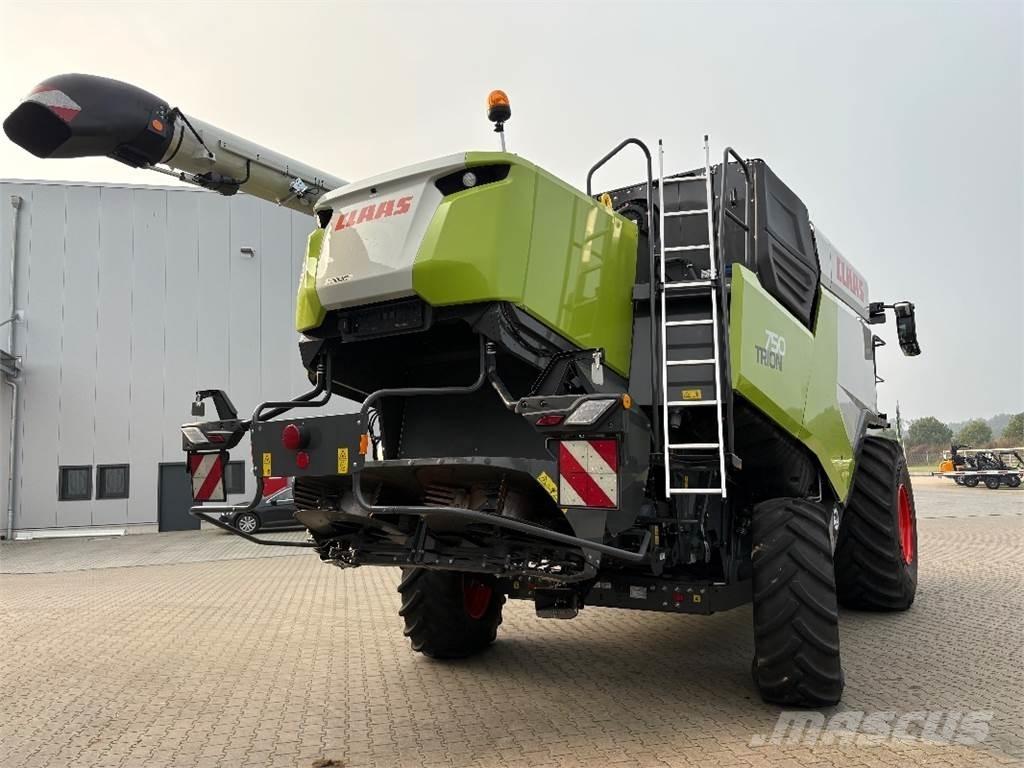 CLAAS TRION 750 حصادات