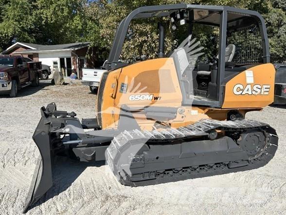 CASE 650M LGP بلدوزرات مجنزرة