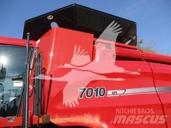 Case IH 7010 حصادات