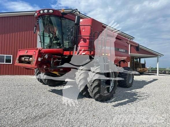 Case IH 8120 حصادات