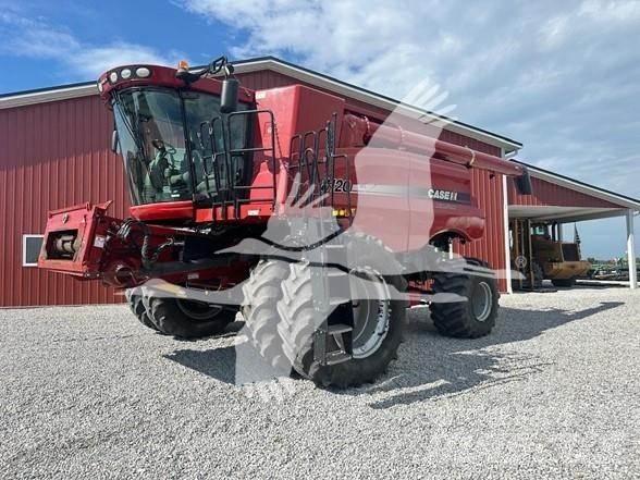Case IH 8120 حصادات