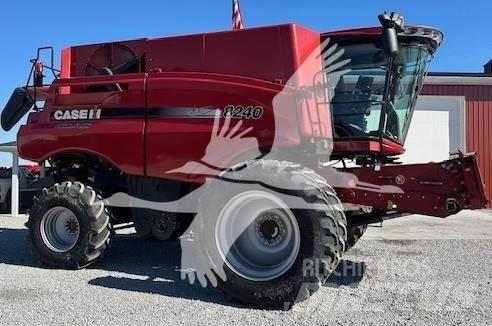 Case IH 8240 حصادات