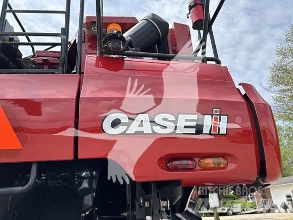 Case IH 8250 Combine harvesters