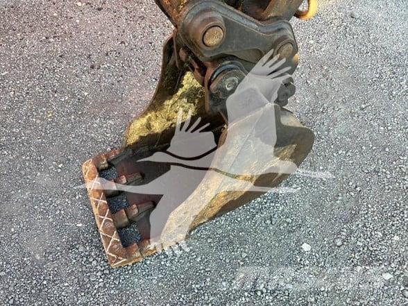 CAT 303.5E2 CR حفارات صغيرة أقل من 7 طن (حفارات صغيرة)