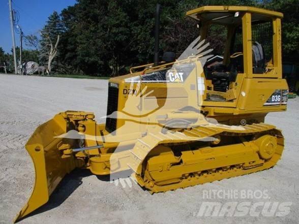 CAT D3G XL بلدوزرات مجنزرة