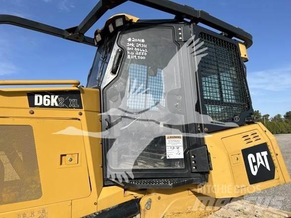 CAT D6K2 LGP بلدوزرات مجنزرة