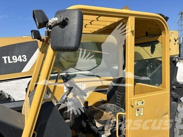 CAT TL943 مناولات متداخلة