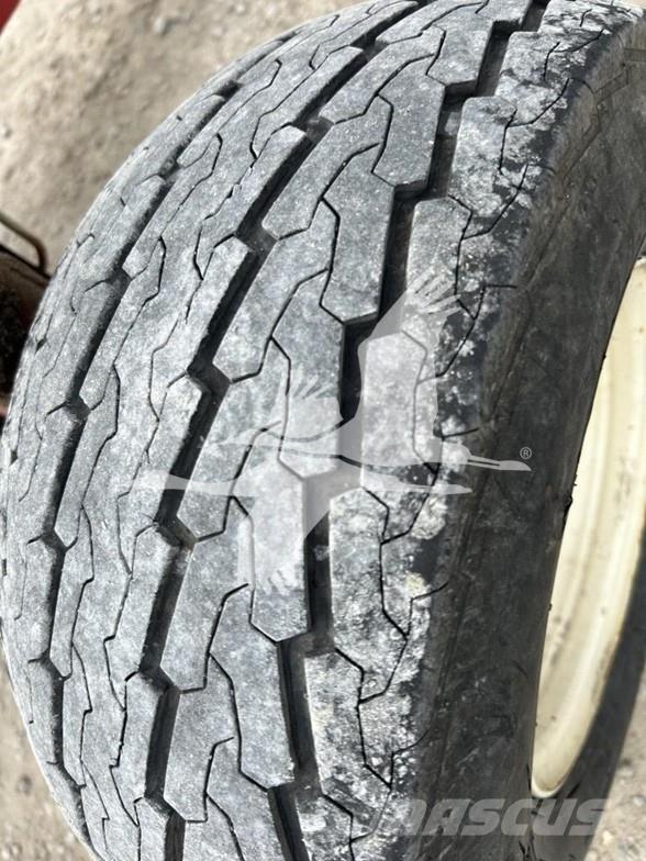 E-Z Trail 680 مقطورات أخرى