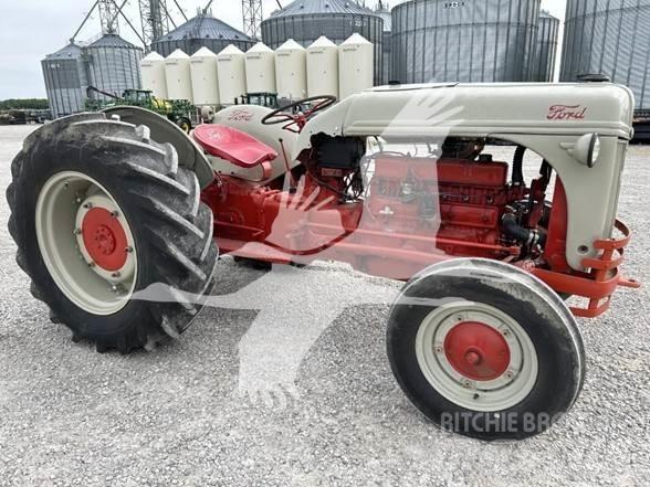 Ford 8N FUNK الجرارات
