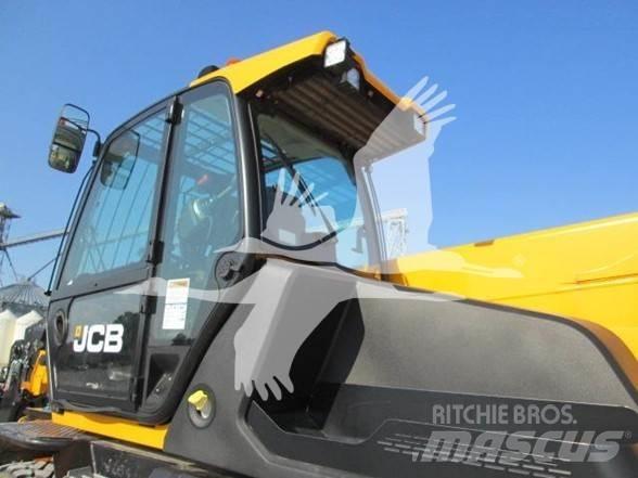 JCB 512-83R مناولات متداخلة