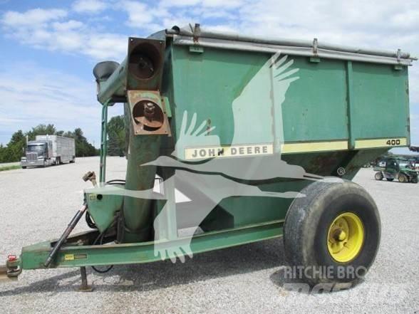 John Deere 400 مقطورة حبوب