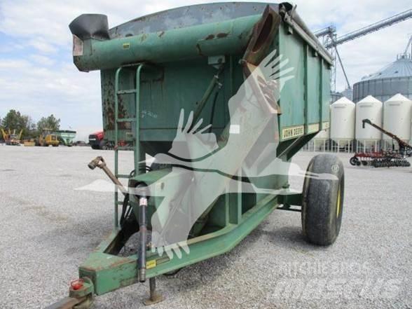 John Deere 400 مقطورة حبوب