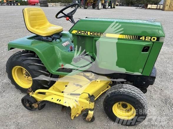 John Deere 420 ركوب الحشائش
