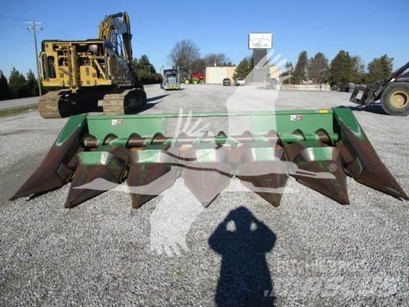 John Deere 644 رؤوس الحصادات الدراسات