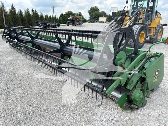 John Deere 925 رؤوس الحصادات الدراسات
