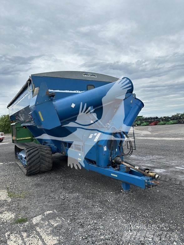 Kinze 1050 مقطورة حبوب