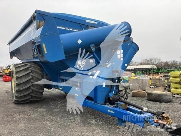 Kinze 1050 مقطورة حبوب