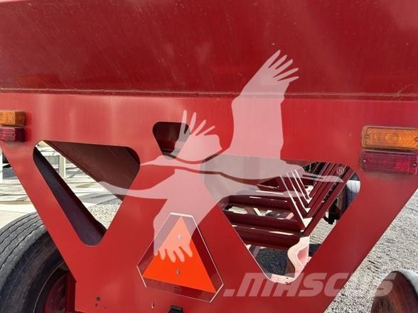 Parker 605 مقطورة حبوب