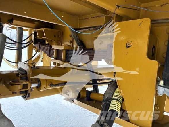 RoGator RG854 رشاشات ذاتية الحركة