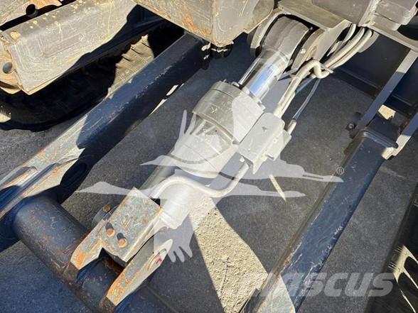 Volvo ECR88D حفارات زحافة