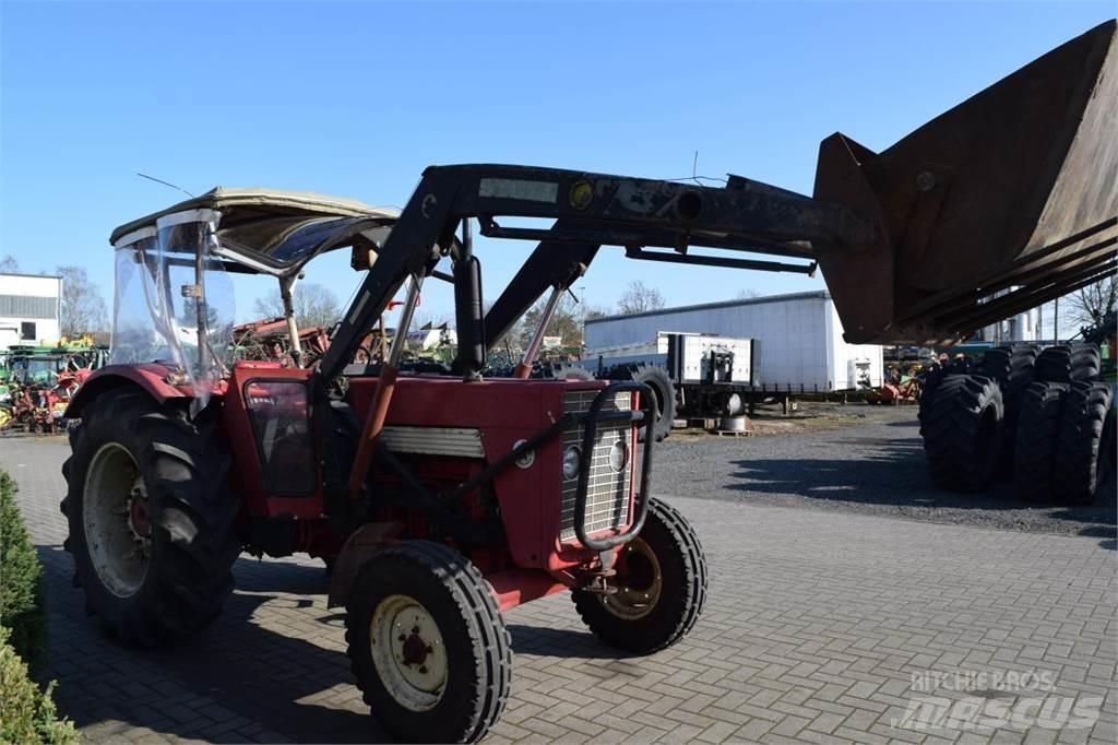 Case IH 624 الجرارات