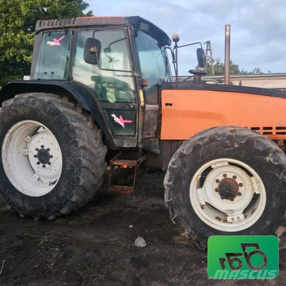 Valmet 8350. Parts الجرارات