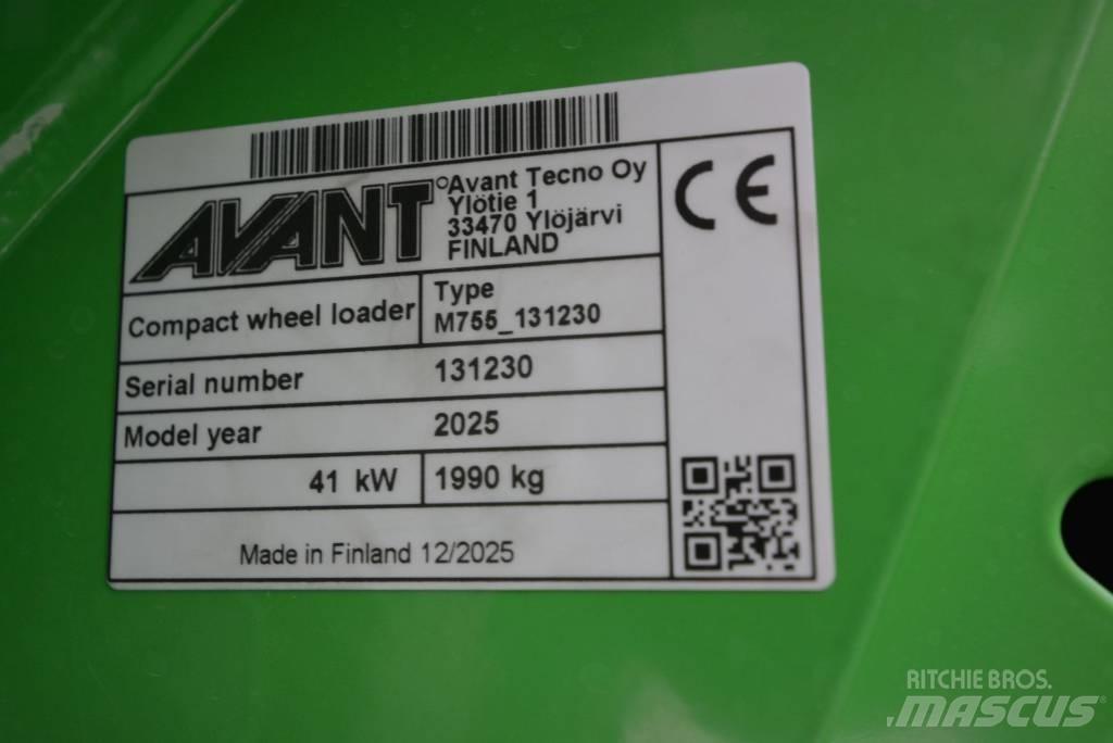 Avant 755i لوادر صغيرة