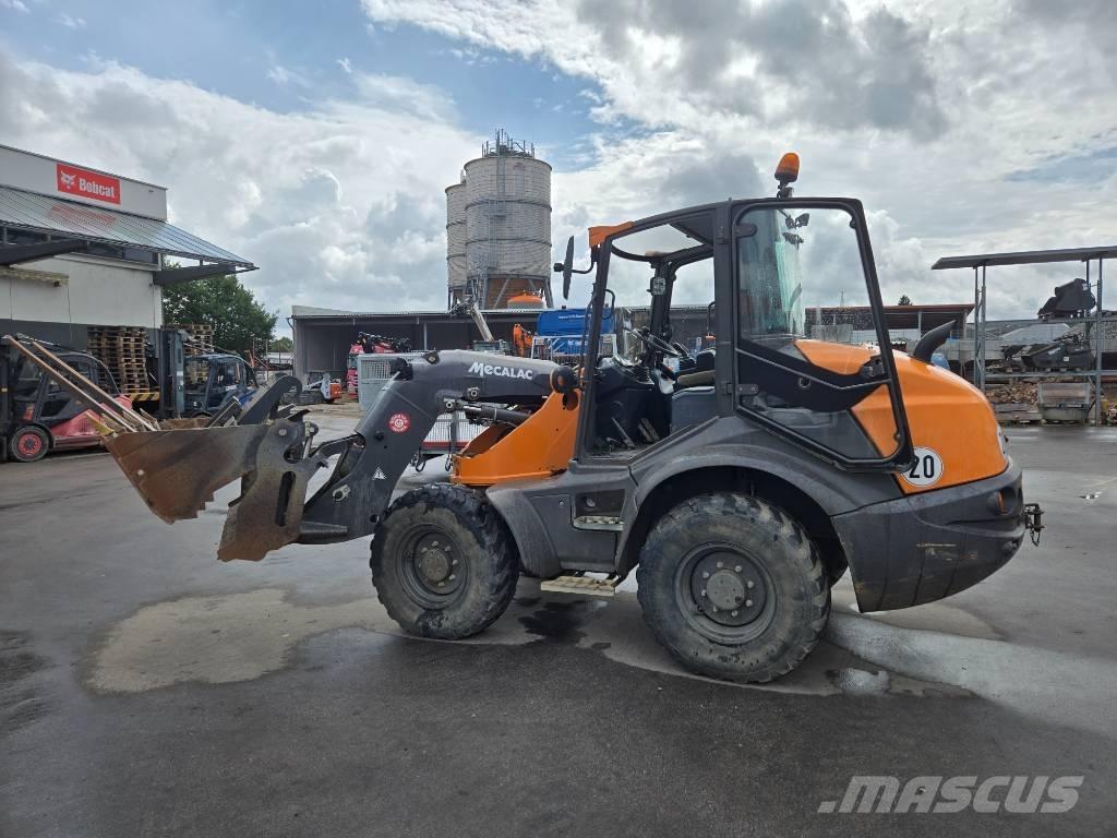 Mecalac AS 700 لوادر بعجل