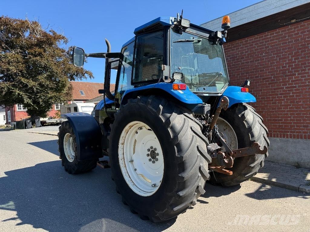 New Holland TS 115 الجرارات