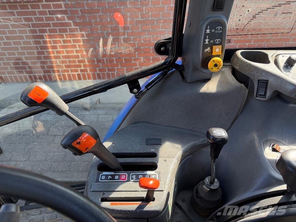 New Holland TS 115 الجرارات