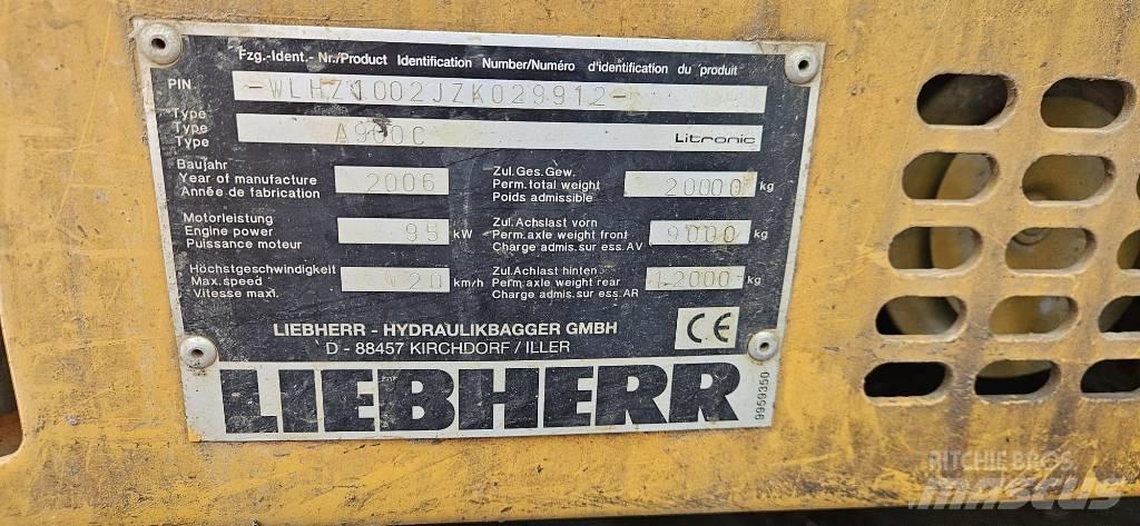 Liebherr A 900 C حفارات بعجل