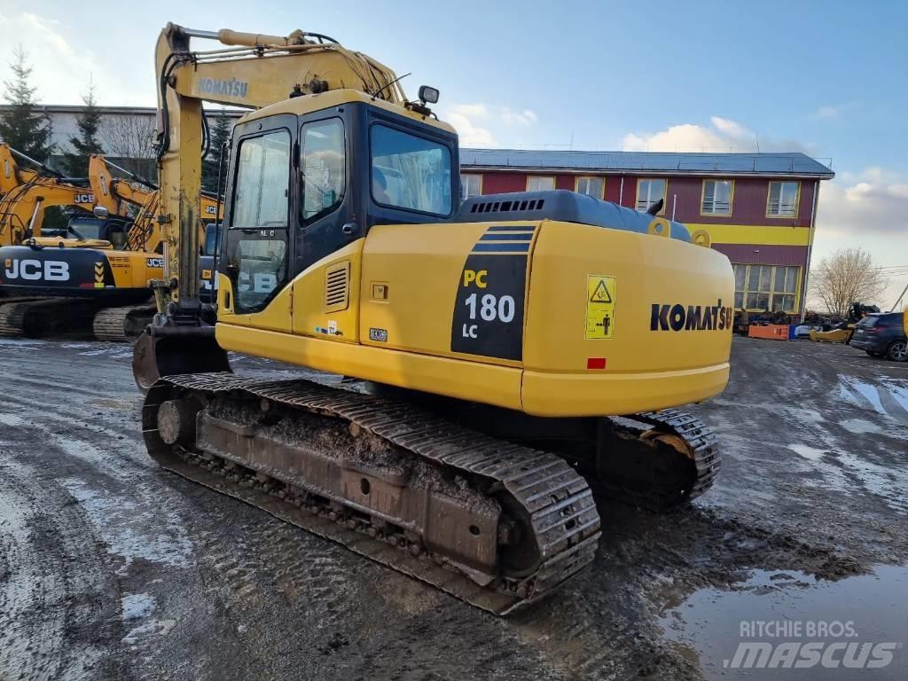 Komatsu PC 180 LC-7 حفارات زحافة