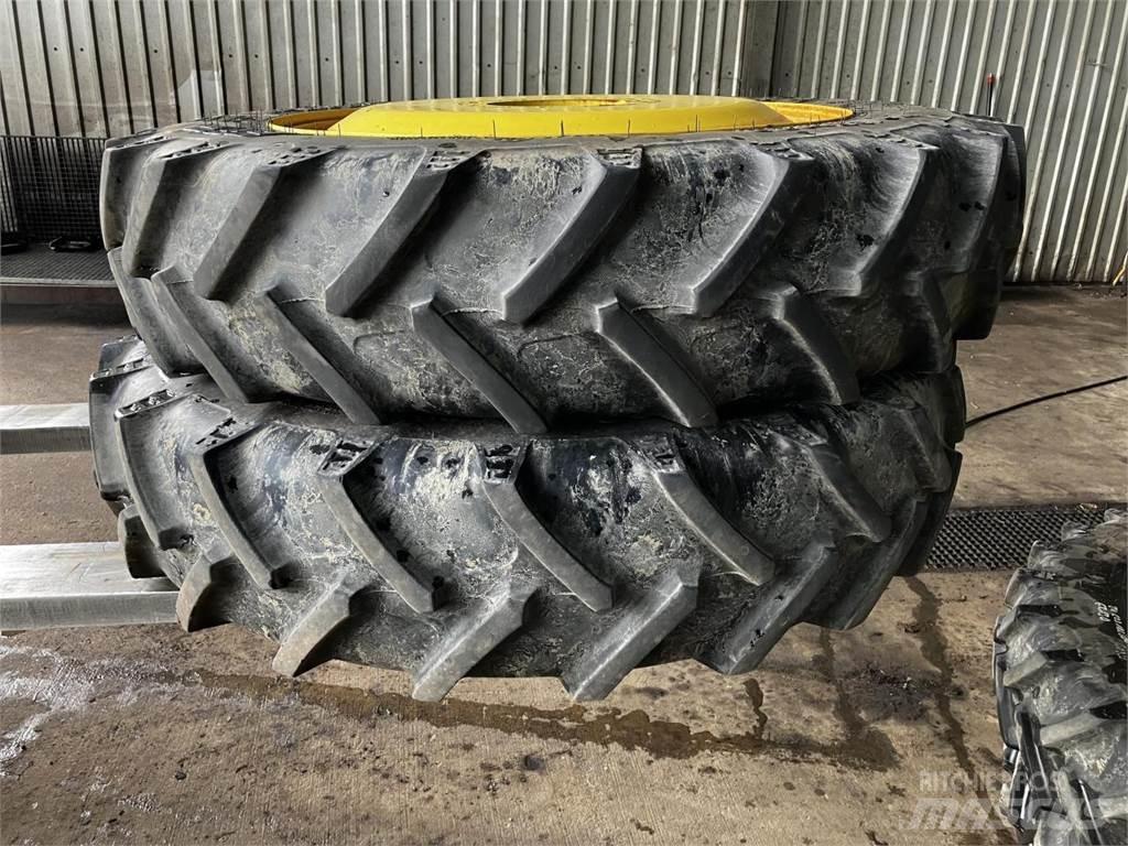 BKT 270/95R32 الإطارات والعجلات والحافات