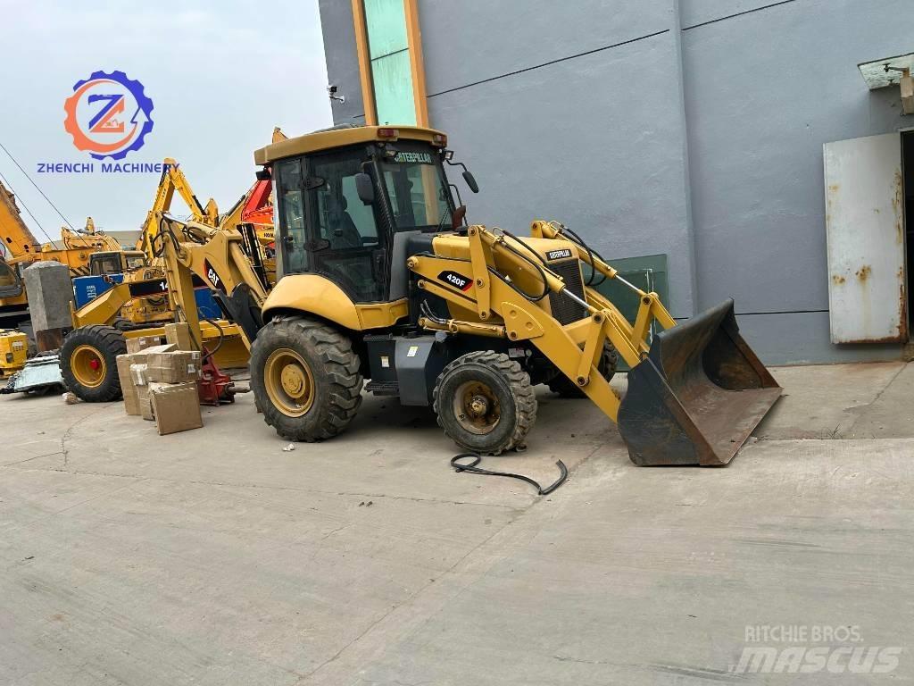 CAT 420 F لوادر ذات جرافات عكسية
