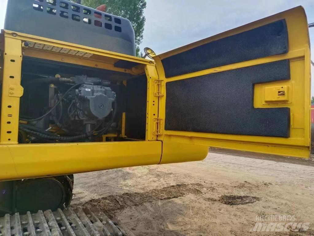 Komatsu PC 400-8 حفارات زحافة