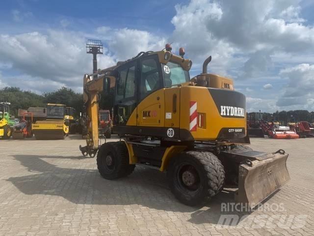Hydrema MX 16 حفارات بعجل