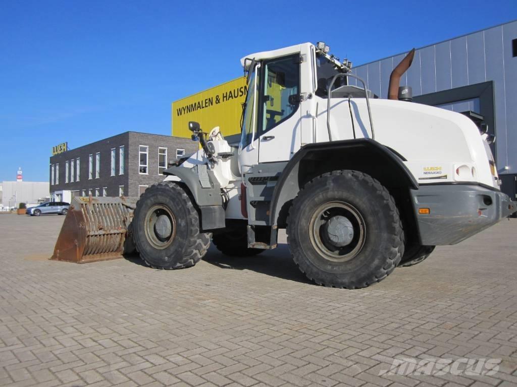 Liebherr L546 لوادر بعجل