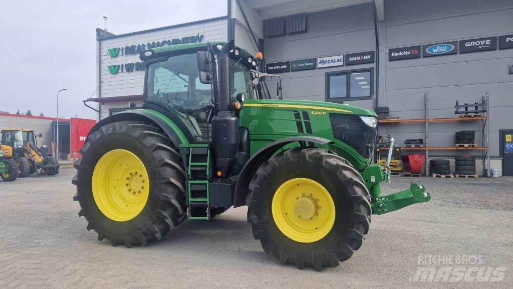 John Deere 6230 R الجرارات