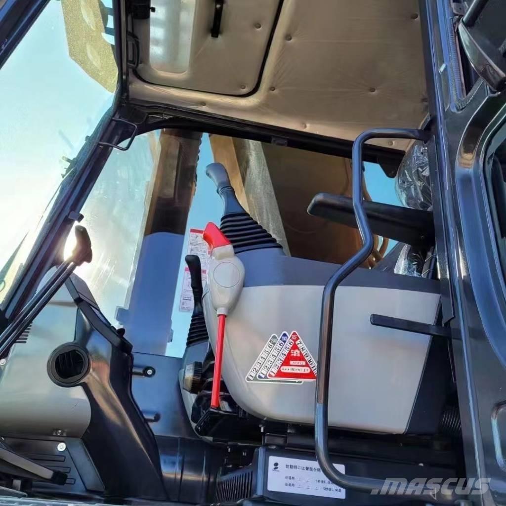 Komatsu PC 450 حفارات زحافة