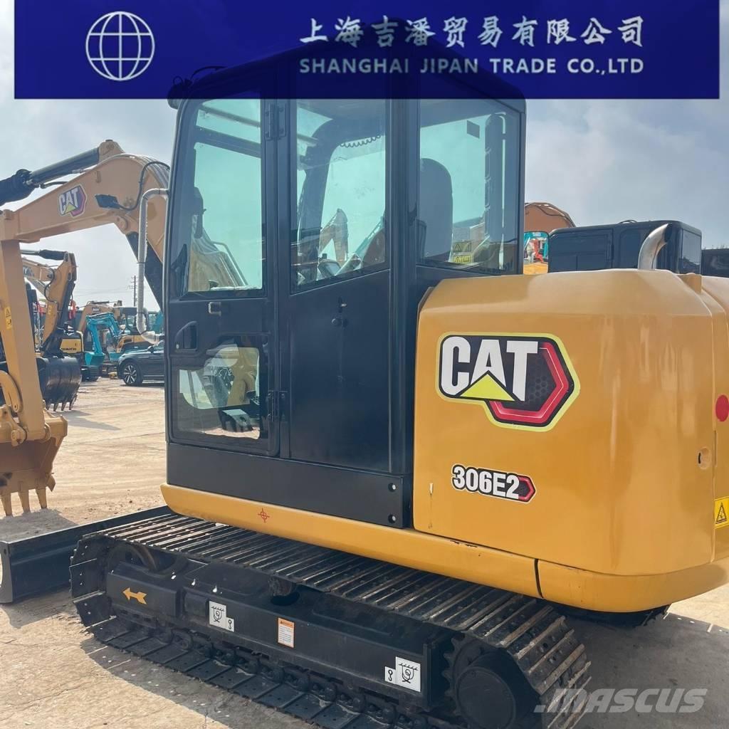 CAT 306 حفارات زحافة