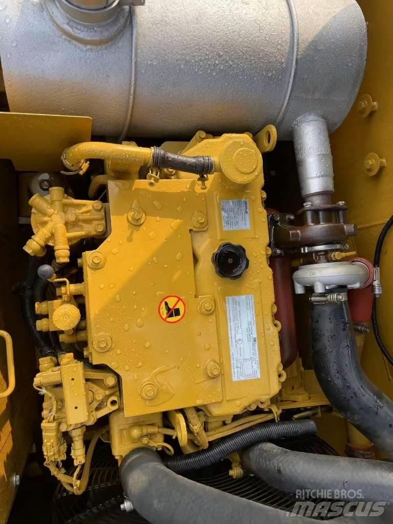 CAT 315 حفارات زحافة