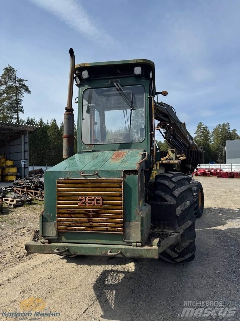 Ösa 250/706 حصادات