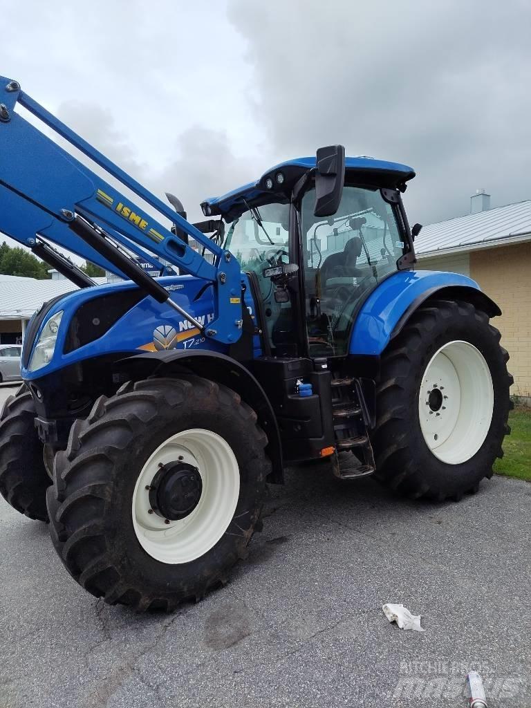 New Holland T7.210AC الجرارات