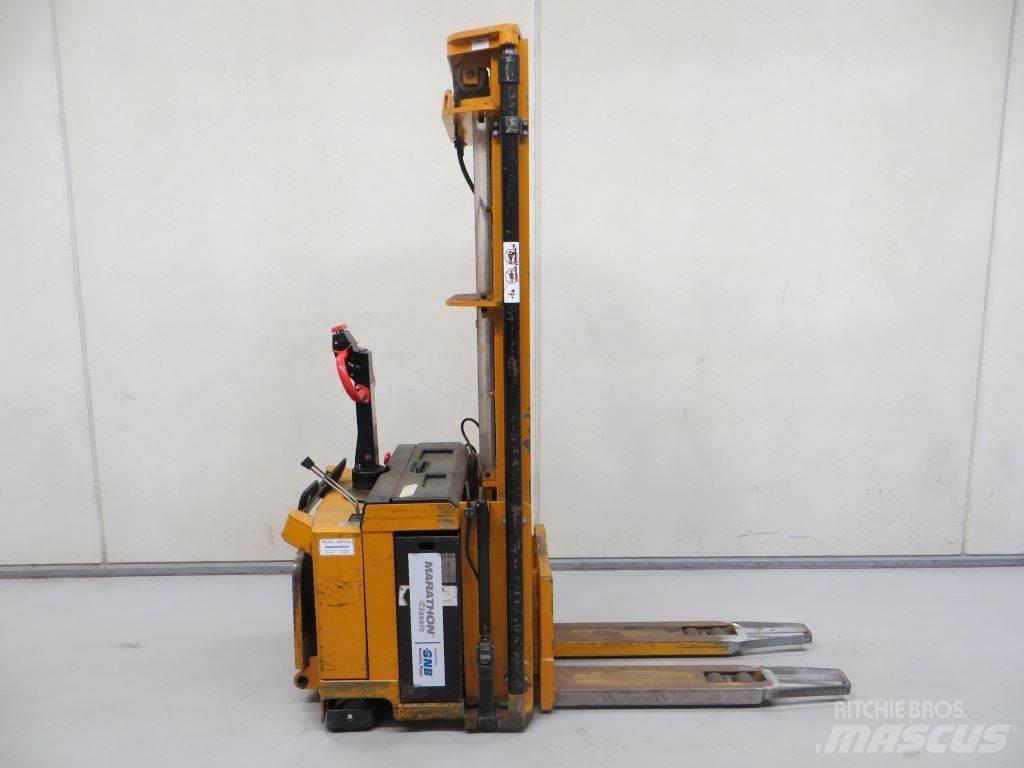 BV S14I FFTL شاحنات مناولة ذاتية الدفع