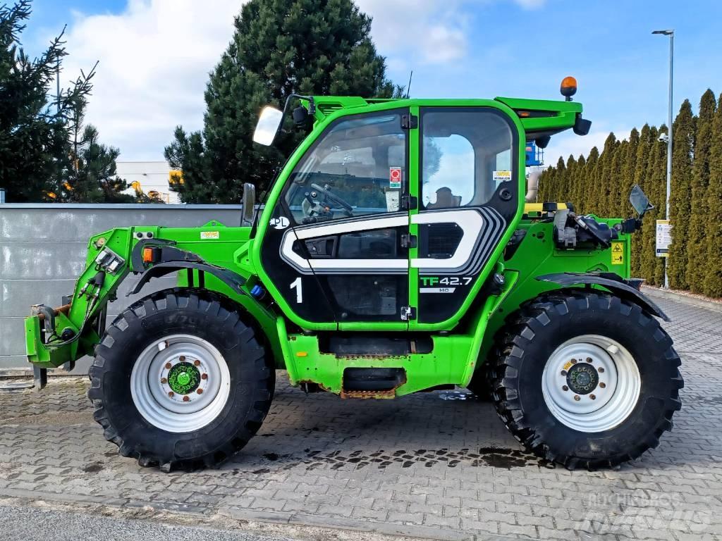 Merlo TF 42.7 مناولات متداخلة