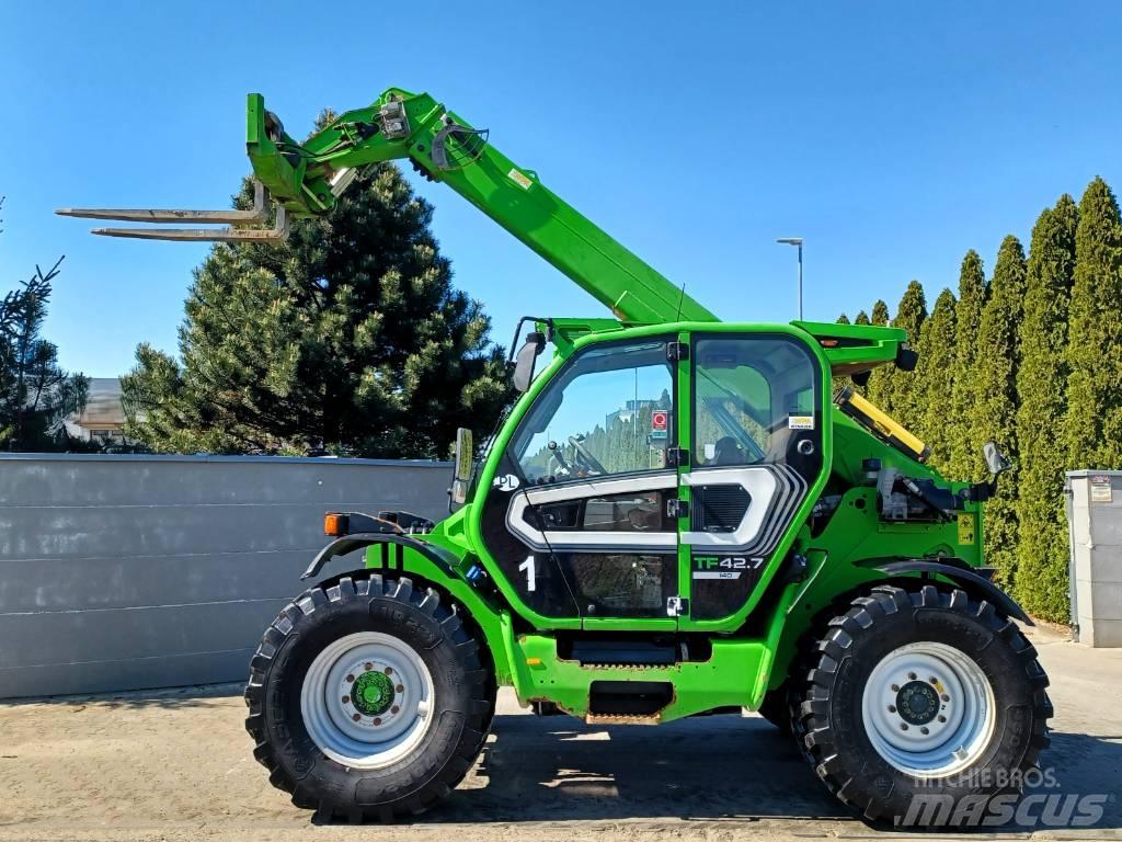 Merlo TF 42.7 مناولات متداخلة
