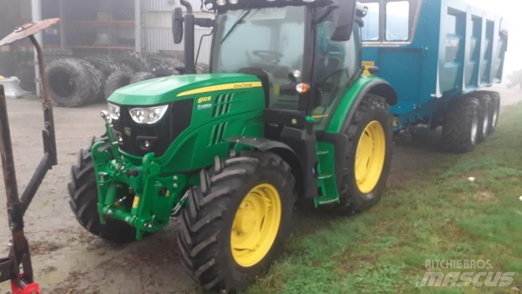 John Deere 6110 R الجرارات