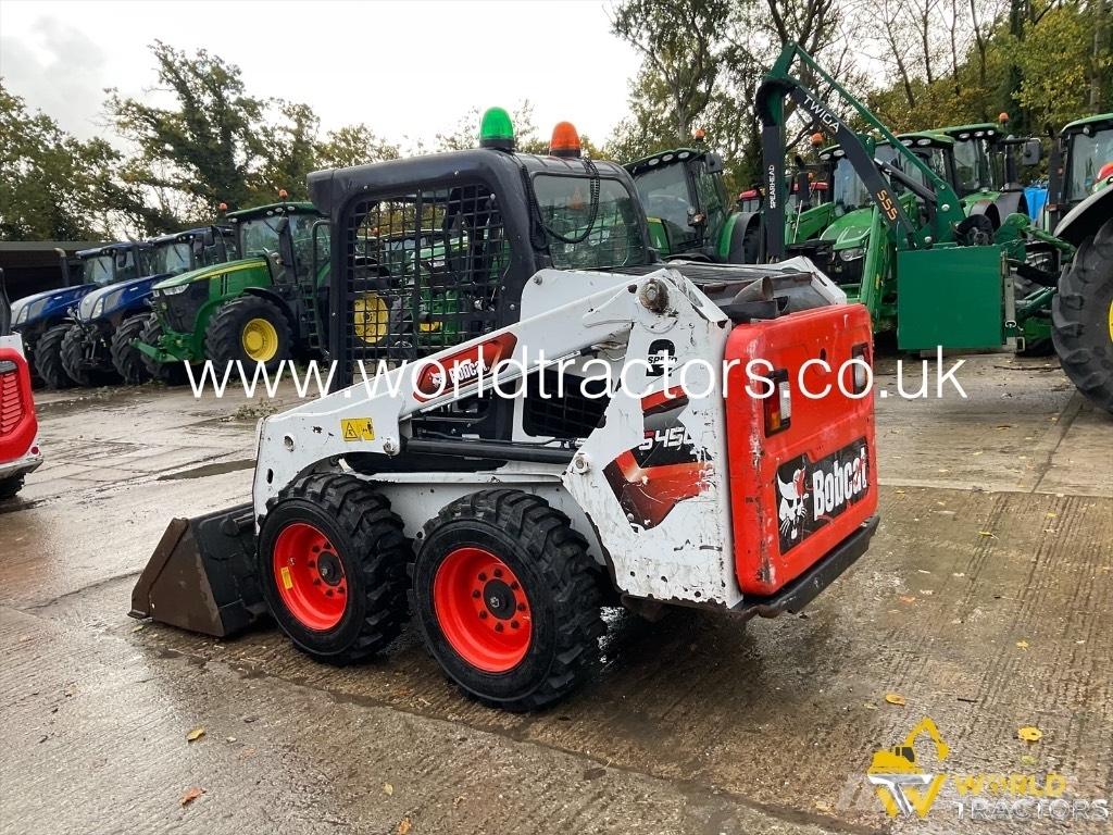 Bobcat S 450 لوادر انزلاقية التوجيه
